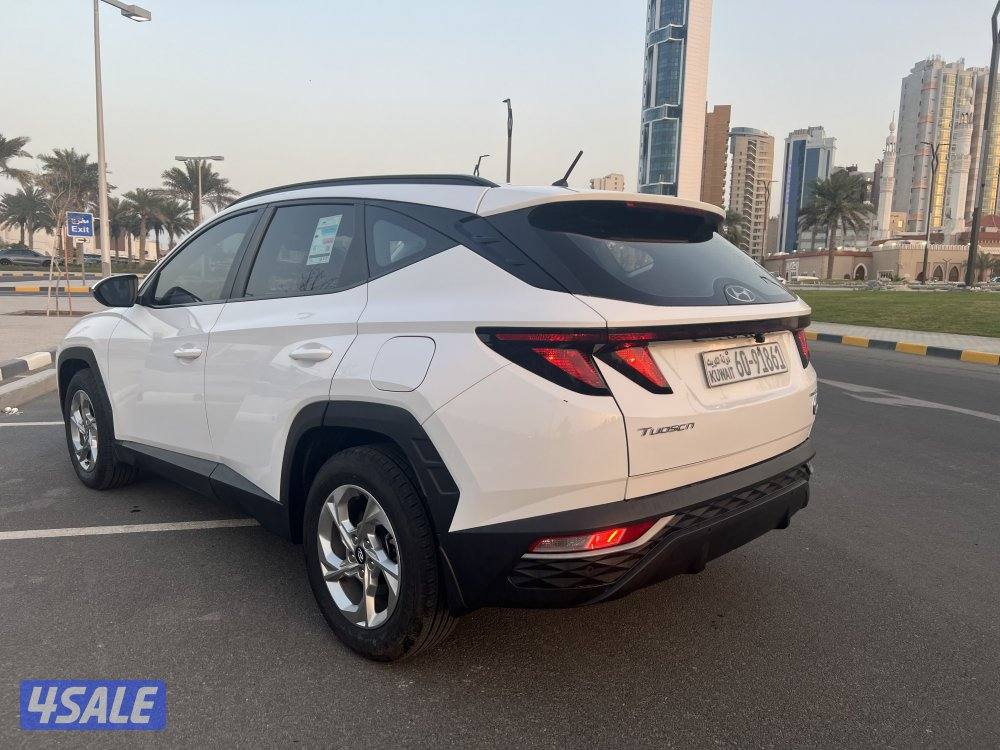 توسان 2023  ماشي ٨٠  ألف  بحالة جديدة سرفس منتظم بالوكالة9