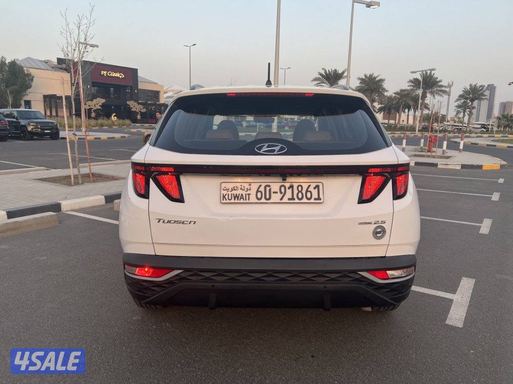 توسان 2023  ماشي ٨٠  ألف  بحالة جديدة سرفس منتظم بالوكالة12