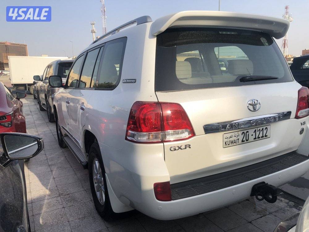 لاندكروزر GXR2