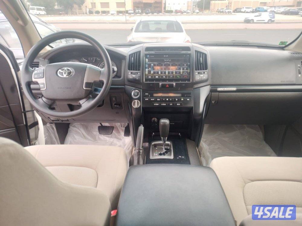 لاندكروزر GXR6