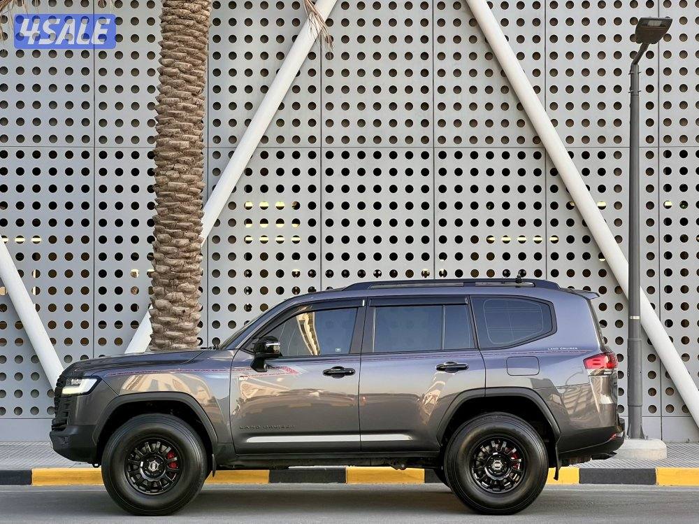 لاندكروزر GR  / ٢٠٢٤1