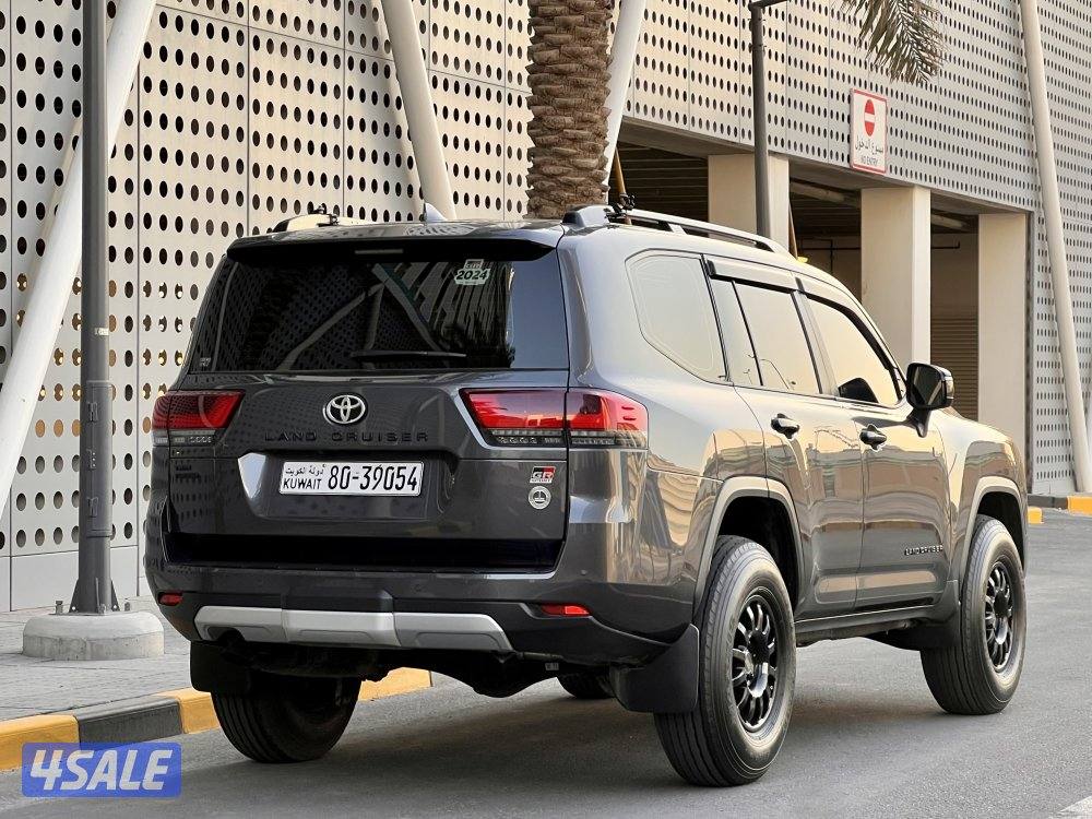 لاندكروزر GR  / ٢٠٢٤7