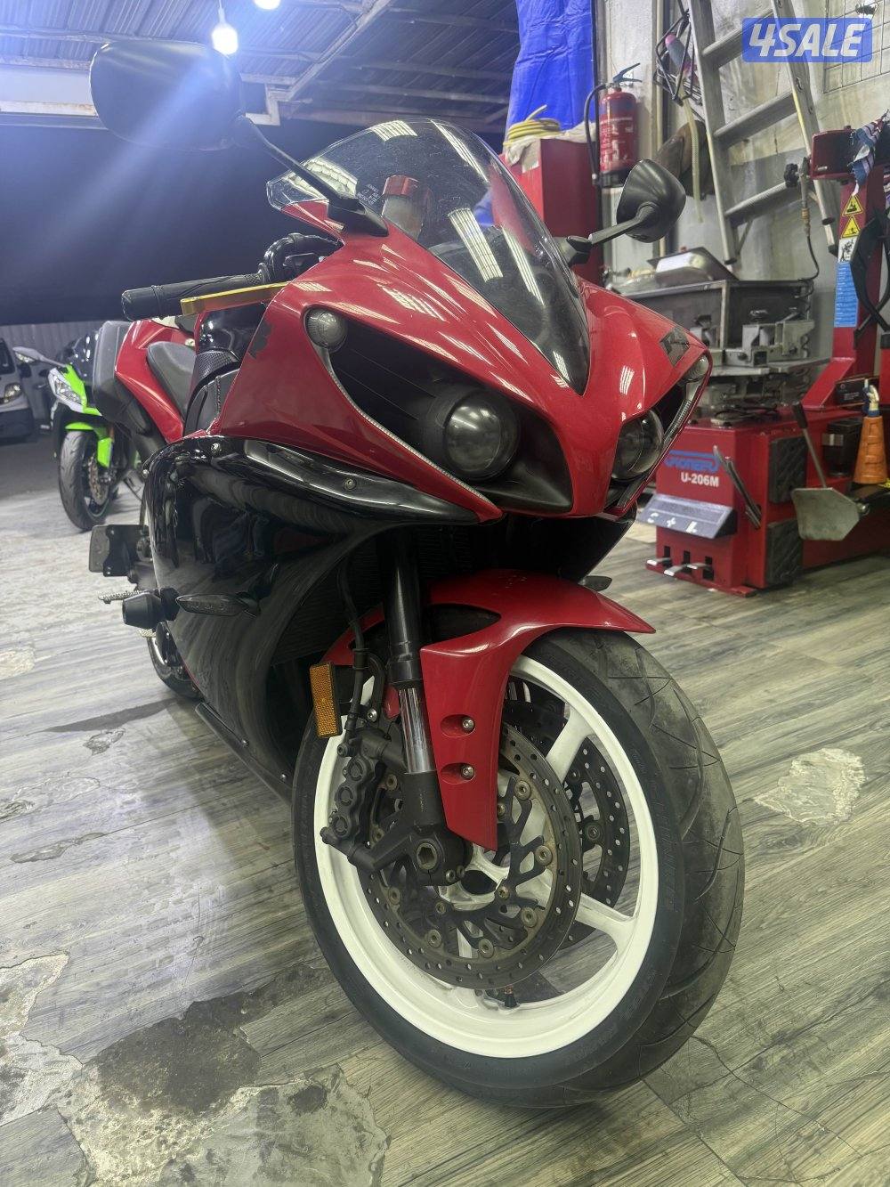 للبیع یاماها r1 مودیل ۲۰۱۳ /شرط الفحص1