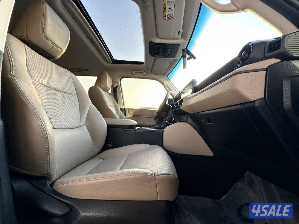 معرض القمة🚩9