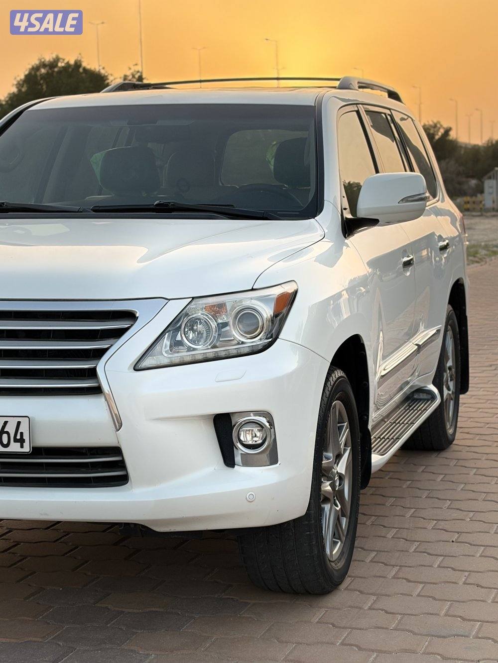 لكزس 2014 LX570 بحاله نادره3