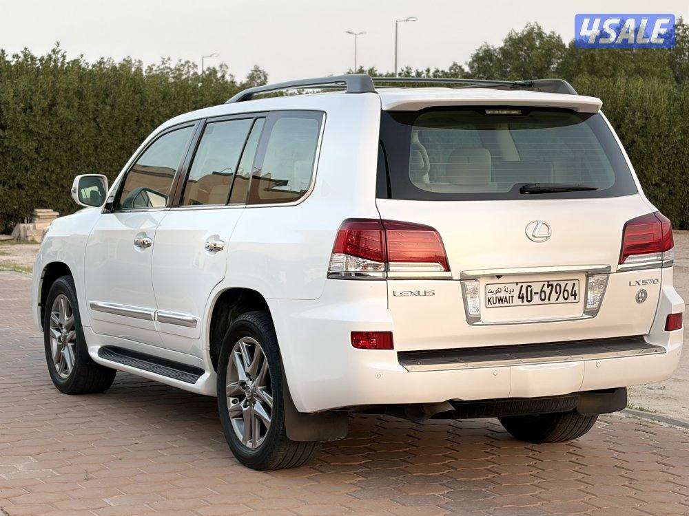 لكزس 2014 LX570 بحاله نادره4