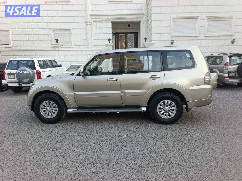 للبيع باجيرو ٢٠١٠ شرط الفحص قير مكينه شاصي صبغ الوكاله6