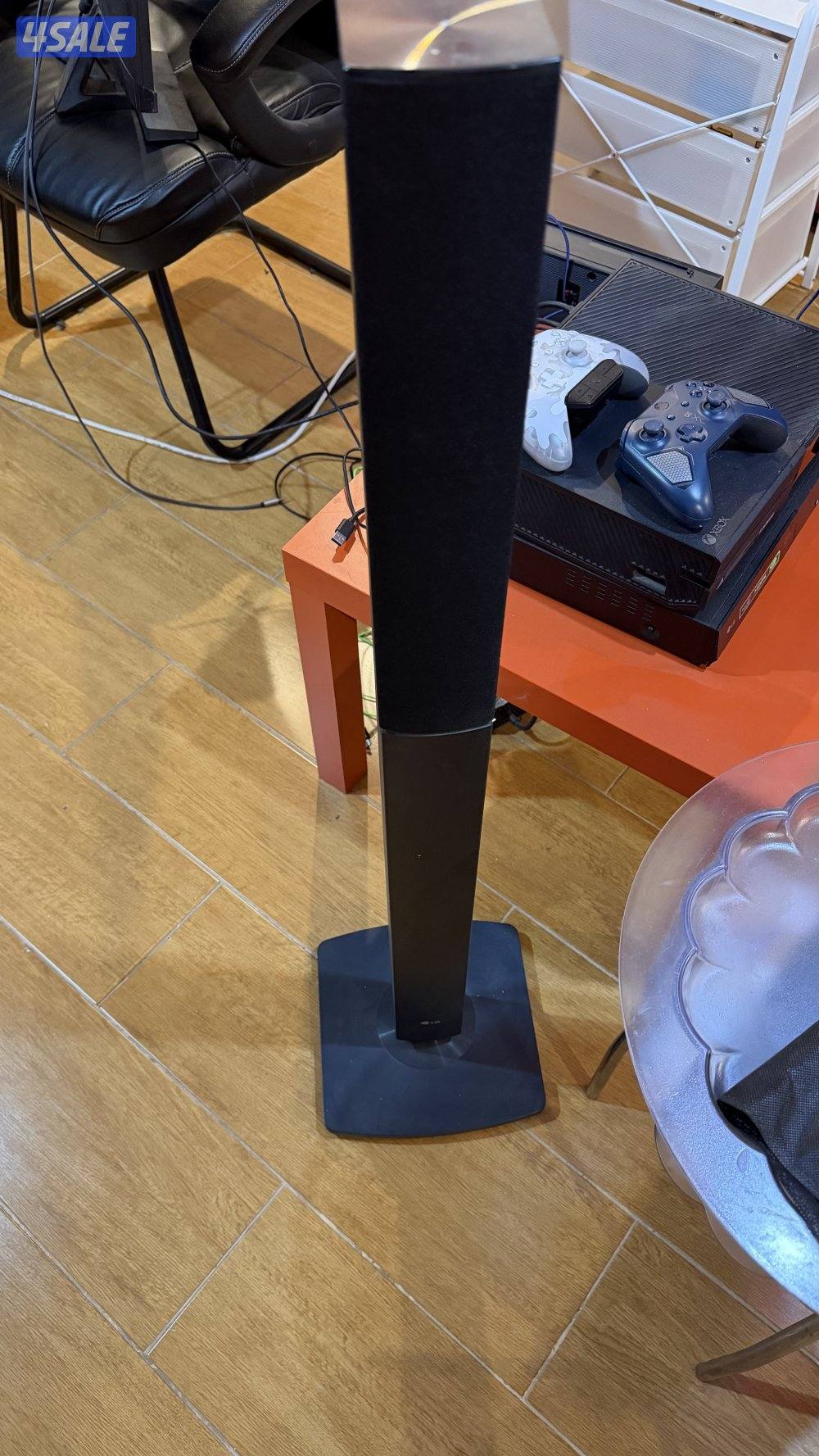 للبيع:xbox one.شاشة قيمنق.سماعات LG , جنطه قيمنق.4