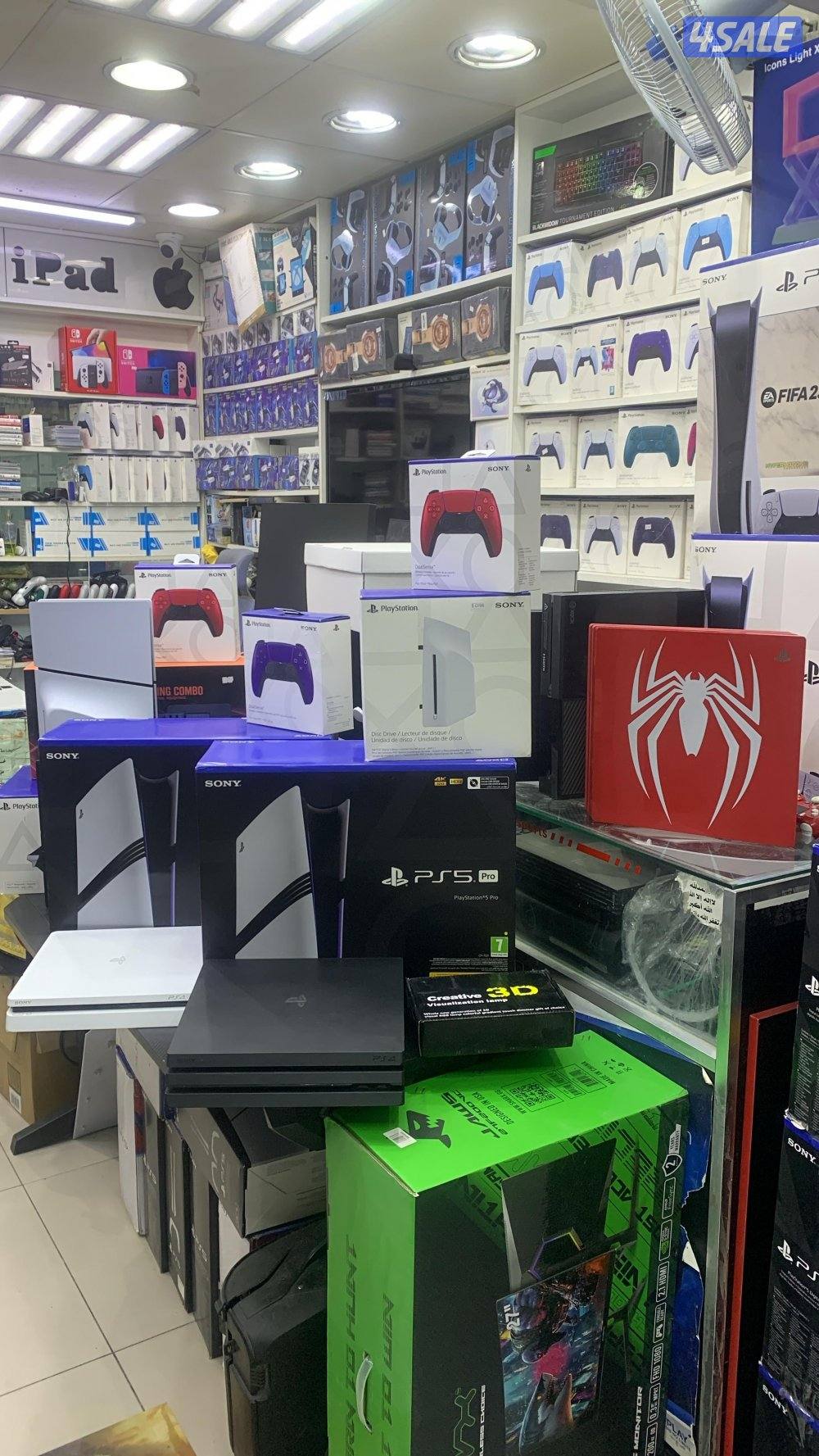 شراء ونبيع متوفر جميع مستلزمات بلاستيشن فور أو فايف1