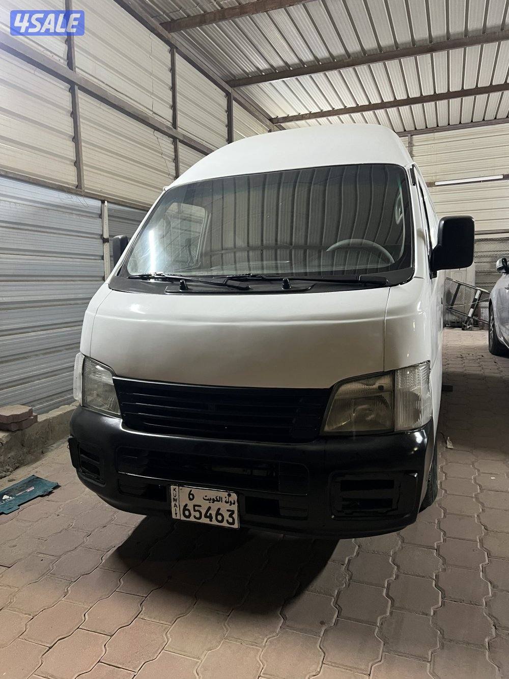 باص نيسان 20042