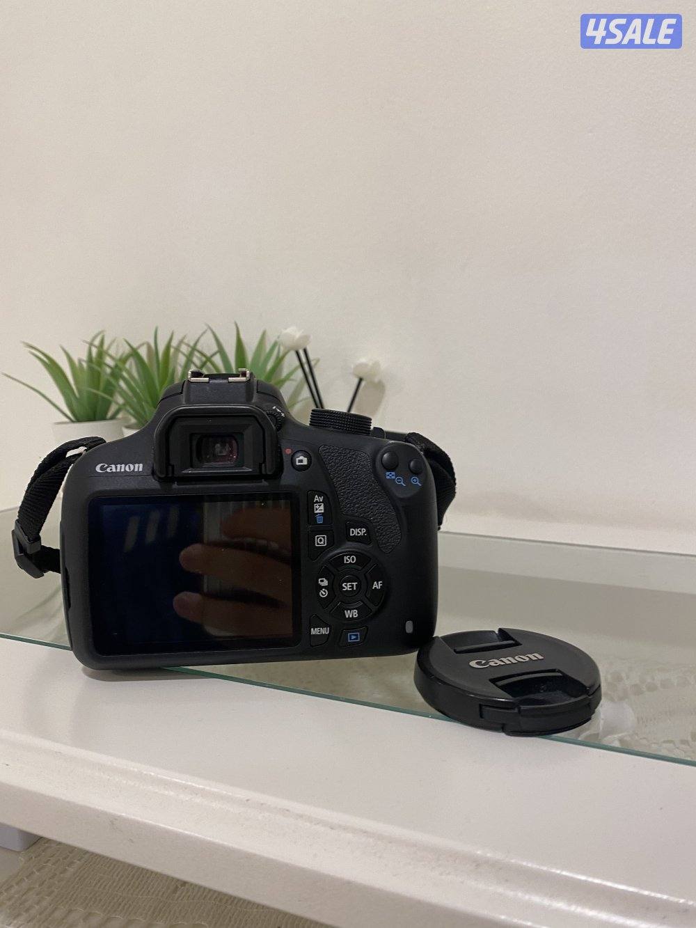 كاميرا canon EOS 1200D احترافيه وحالتها جيده وتعمل بشكل ممتاز0