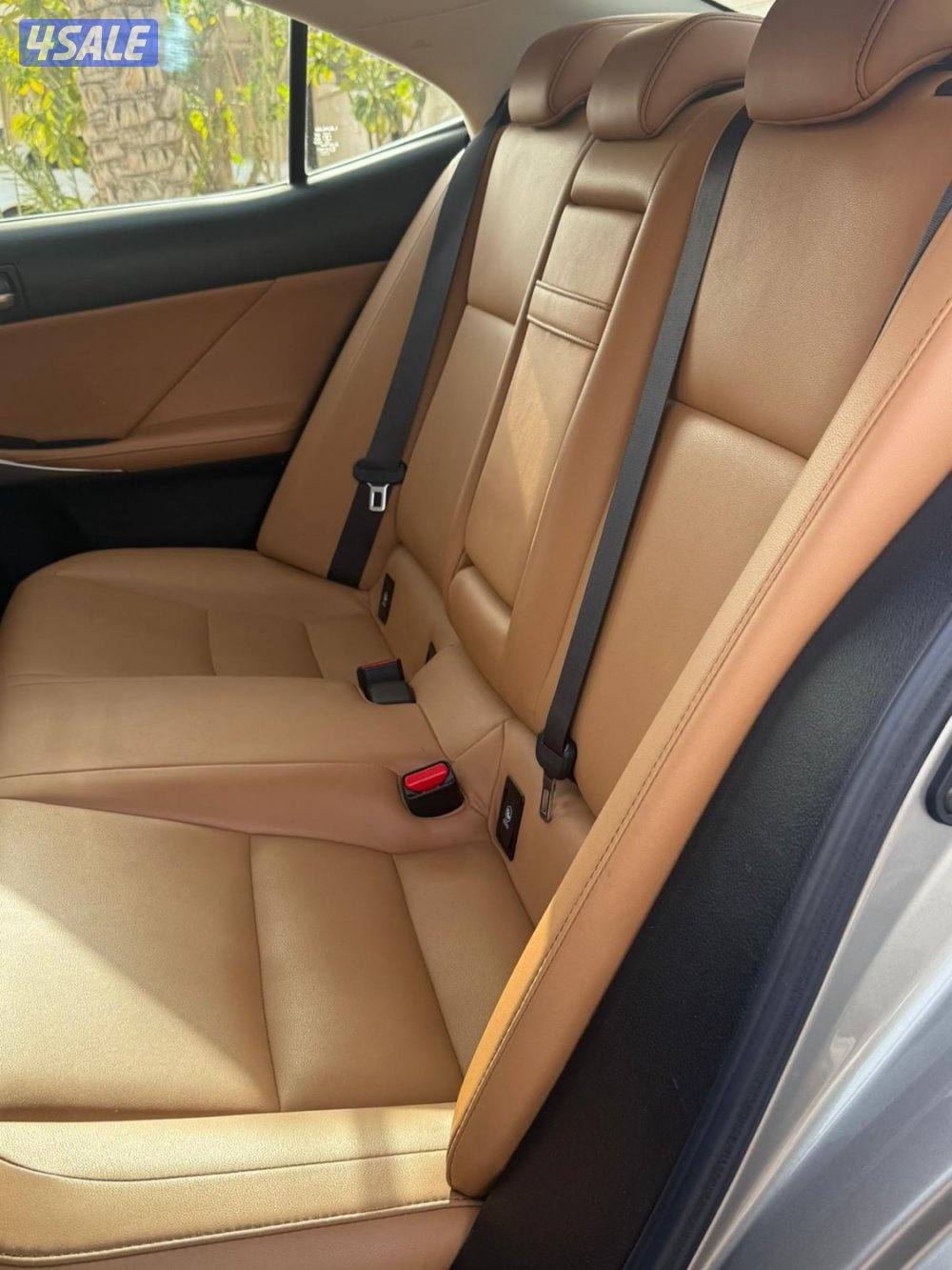 للبيع ليكزس is 300 الساير موديل ٢٠٢٠ عداد ١٥٠ الف7