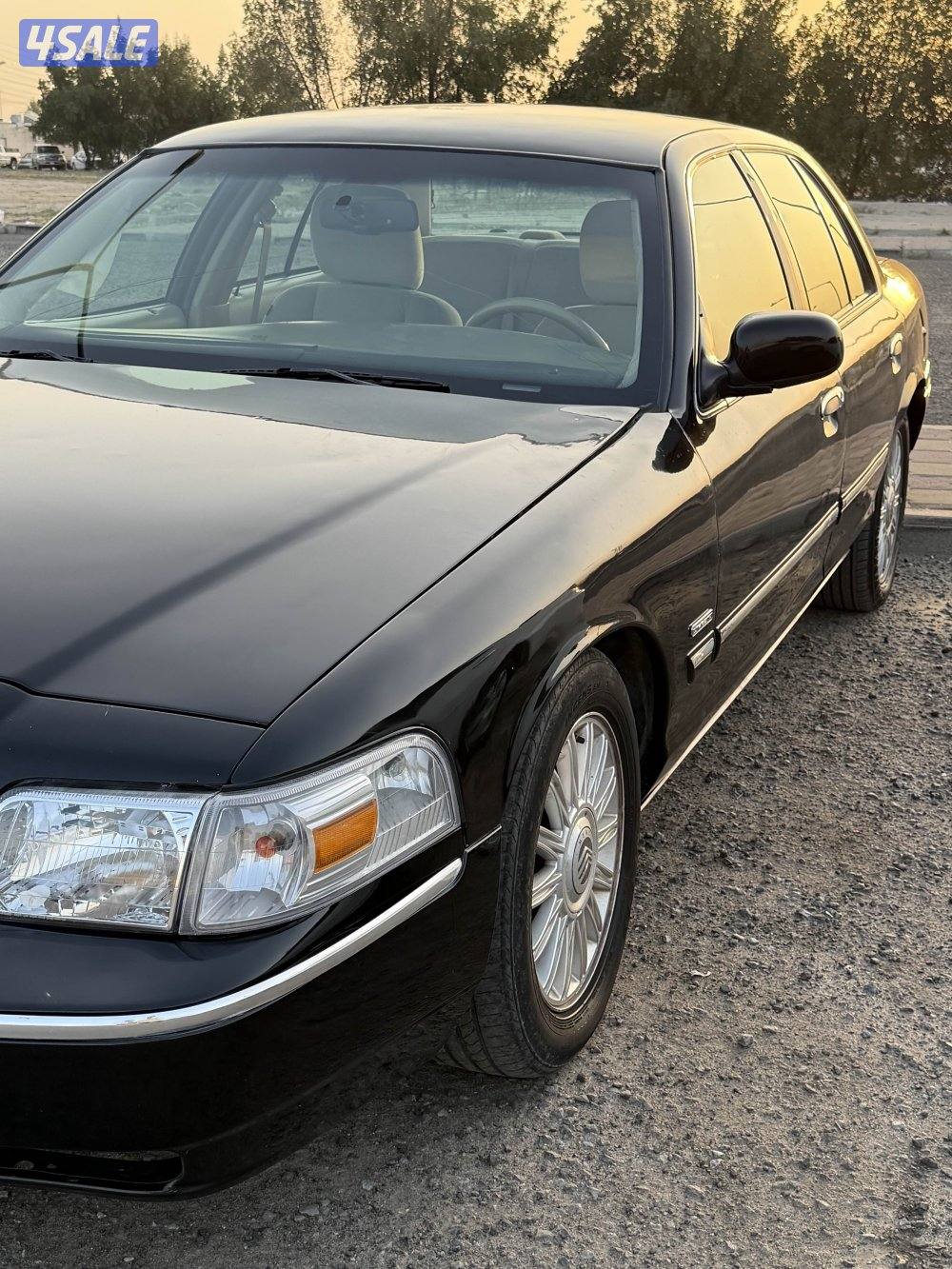 للبيع فورد ماركيز 20110