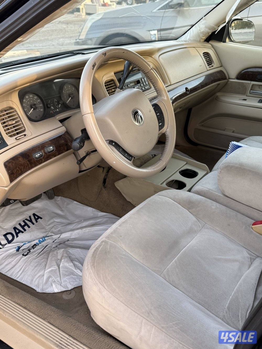 للبيع فورد ماركيز 20116