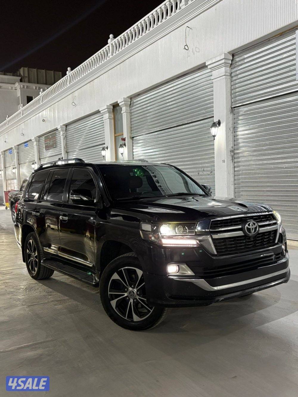 لاند كروز جي اكس ار1