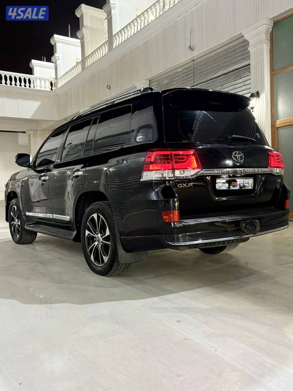 لاند كروز جي اكس ار5