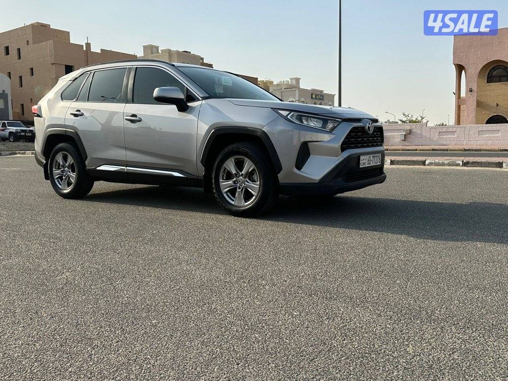 تويوتا راف فور موديل20220