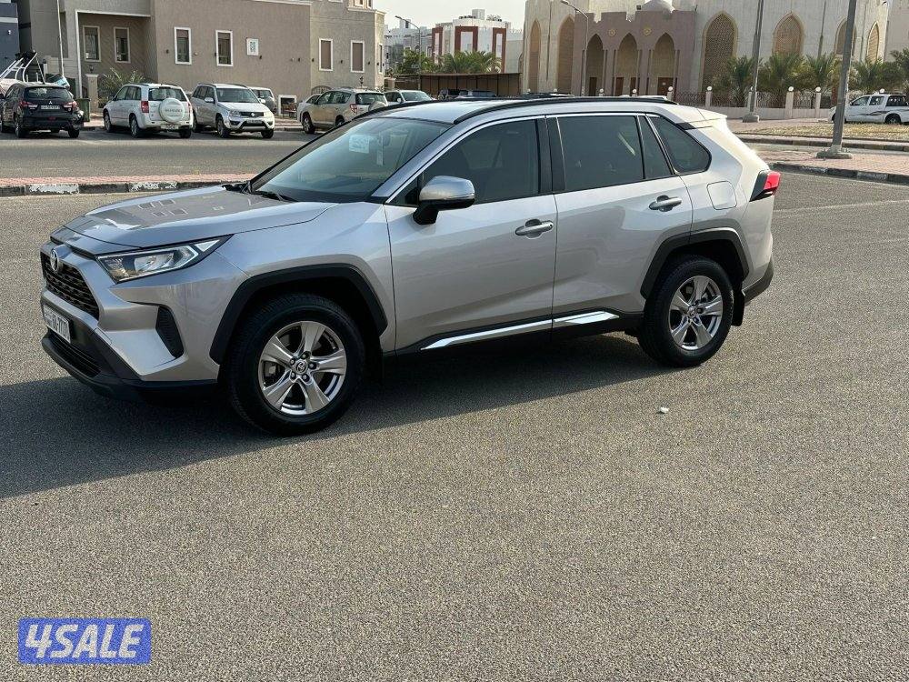 تويوتا راف فور موديل20221