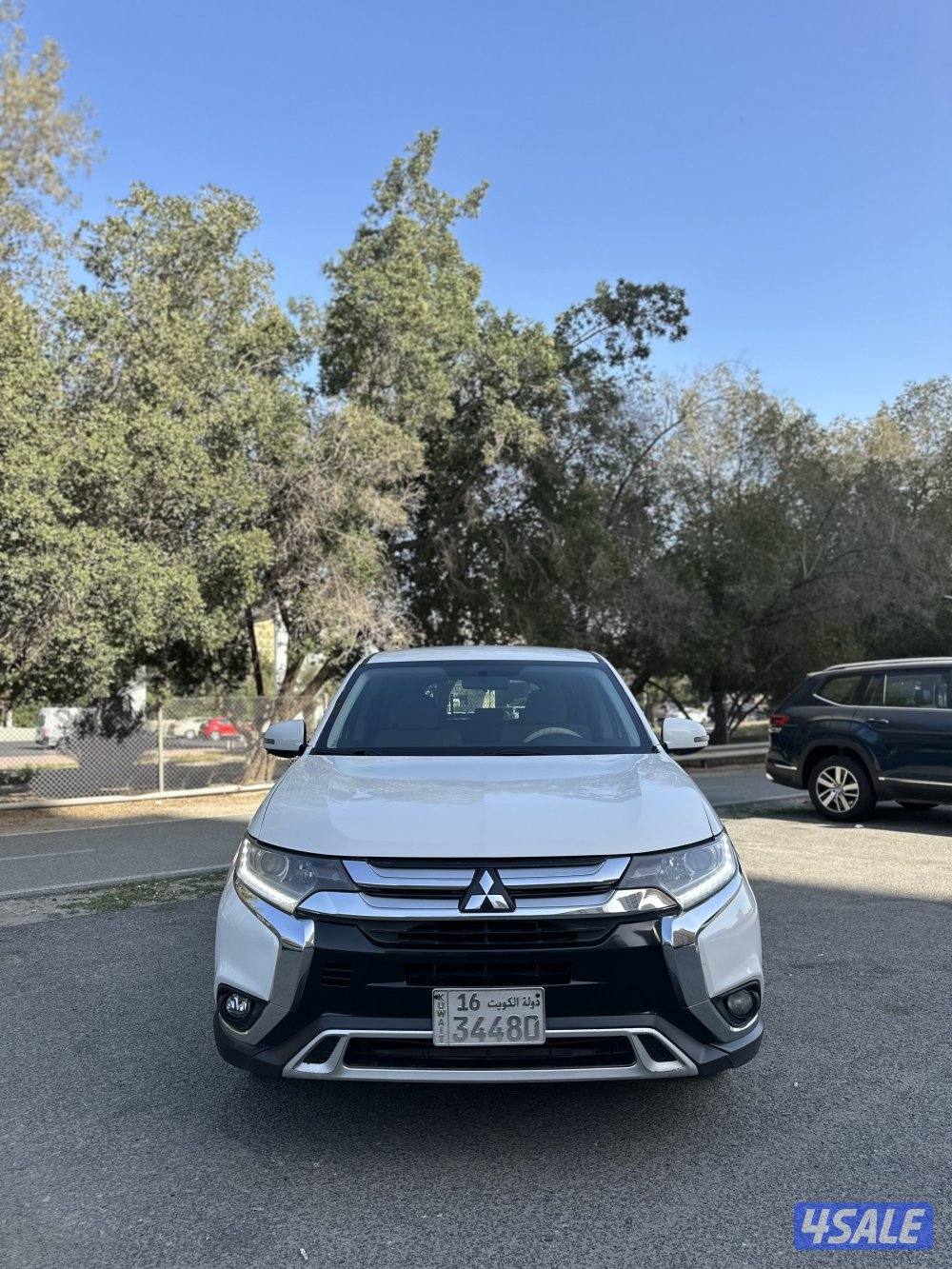 للبيع ميتسوبيشي اوتلاندر موديل 2019 بحالة ممتازة  شرط الفحص0