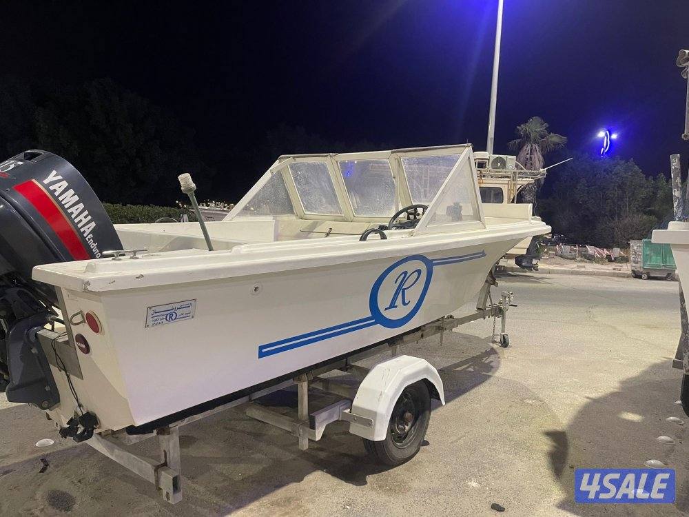 للبيع  طراد 18 الروضان *( قرف بدون مكينه ) *20043