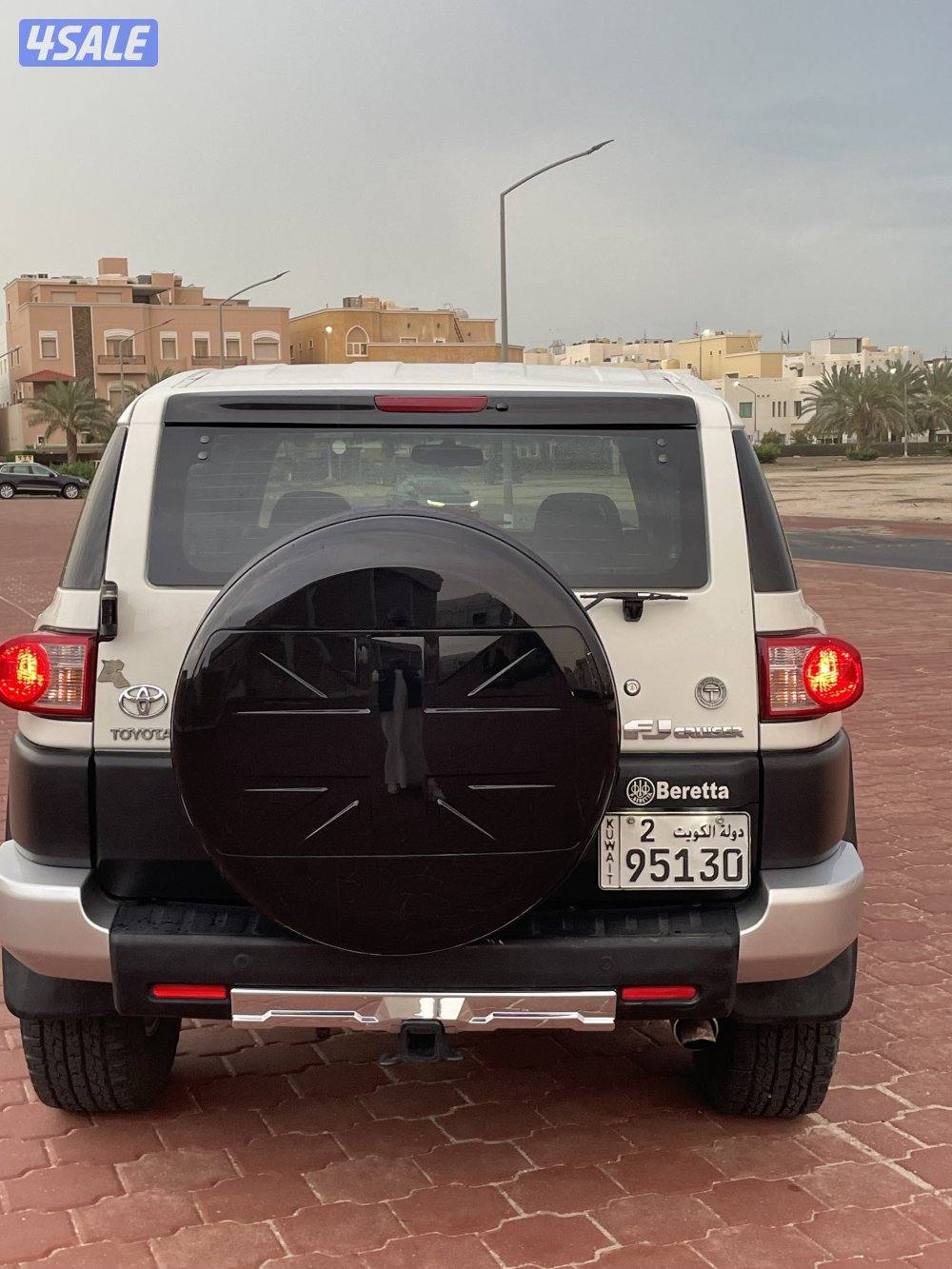 سيارة  اف جي كروزر3