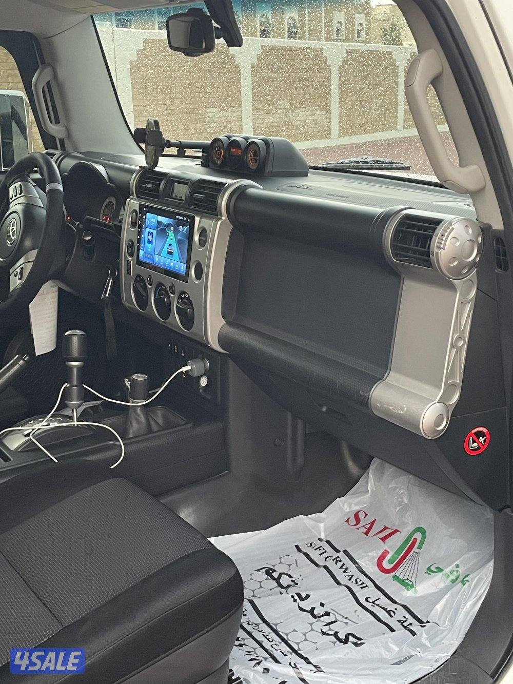 سيارة  اف جي كروزر5