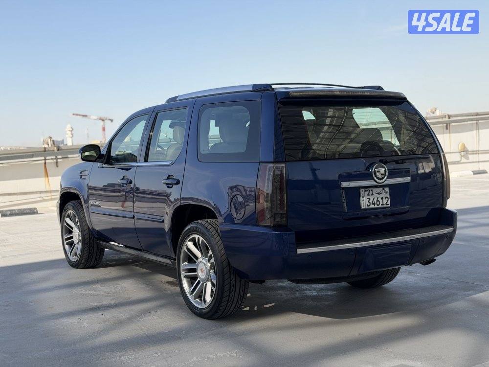 اسكاليد ليبرتي_موديل 2012_صبغ الوكاله_الدرجه الاولى2