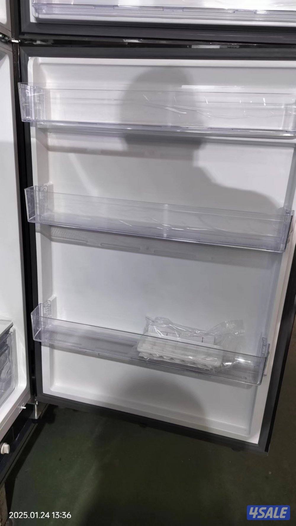 ثلاجه تعمل  بالغاز  والكهرباء11