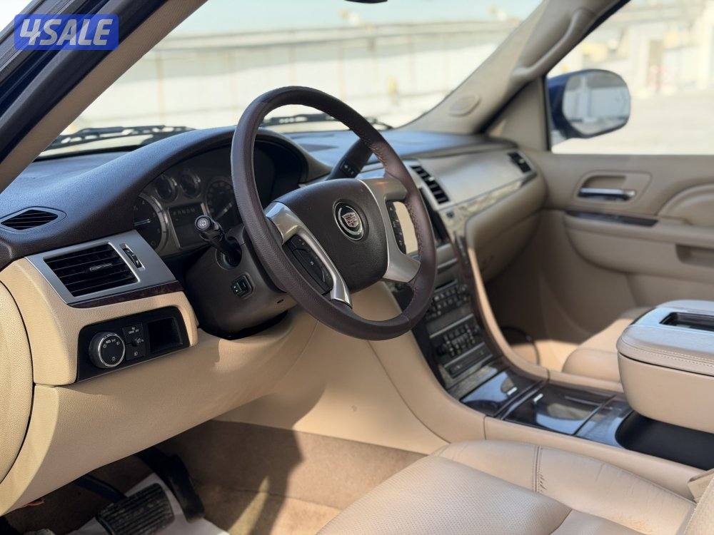 اسكاليد ليبرتي_موديل 2012_صبغ الوكاله_الدرجه الاولى7