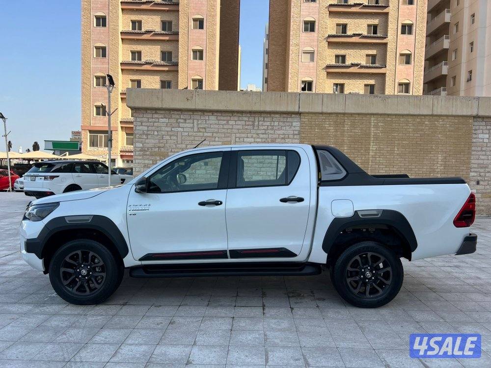 تويوتا 2024 هايلكس ادفنشر بحالة الوكاله ماشي 36 صبغ الوكاله شرط الفحص3