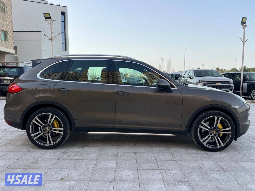 بورش 2014 كايين S بحالة الوكاله كامل المواصفات شرط الفحص4