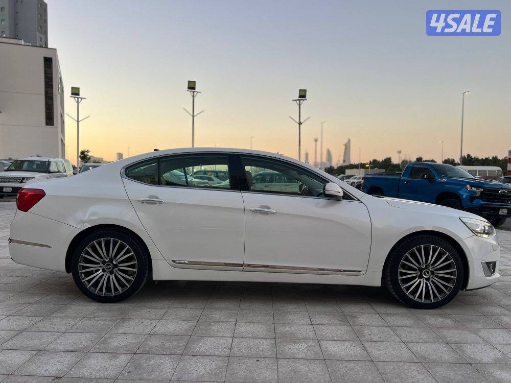 كيا 2014 كادينزا بحالة الوكاله ماشي 80 الف صبغ الوكاله شرط الفحص4