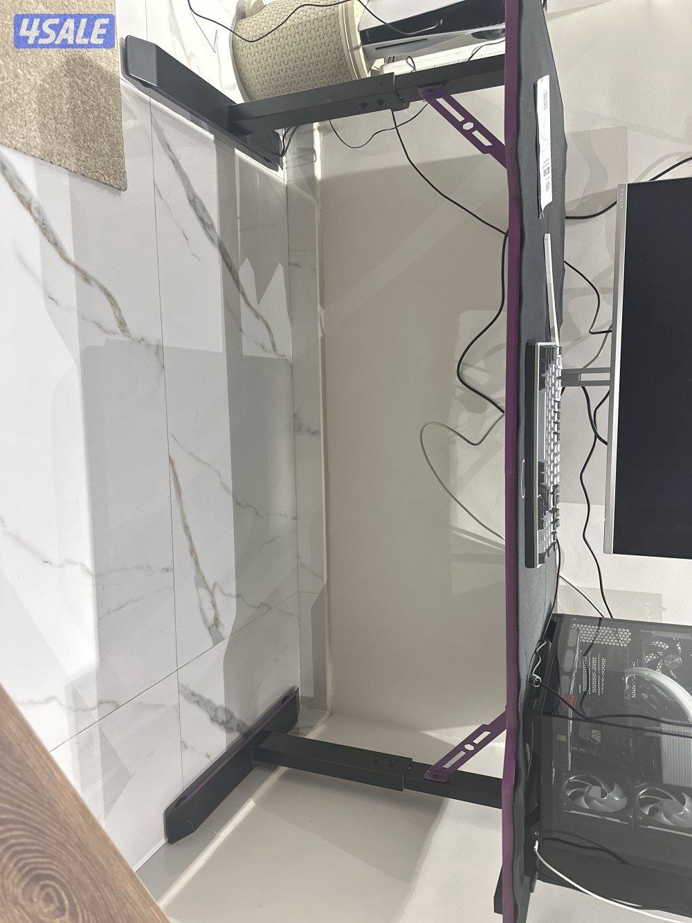 طاولة جيمينج بحجم  كبير و مرتفعة معى ماوس باد بنفس حجم الطاولة Gd1602