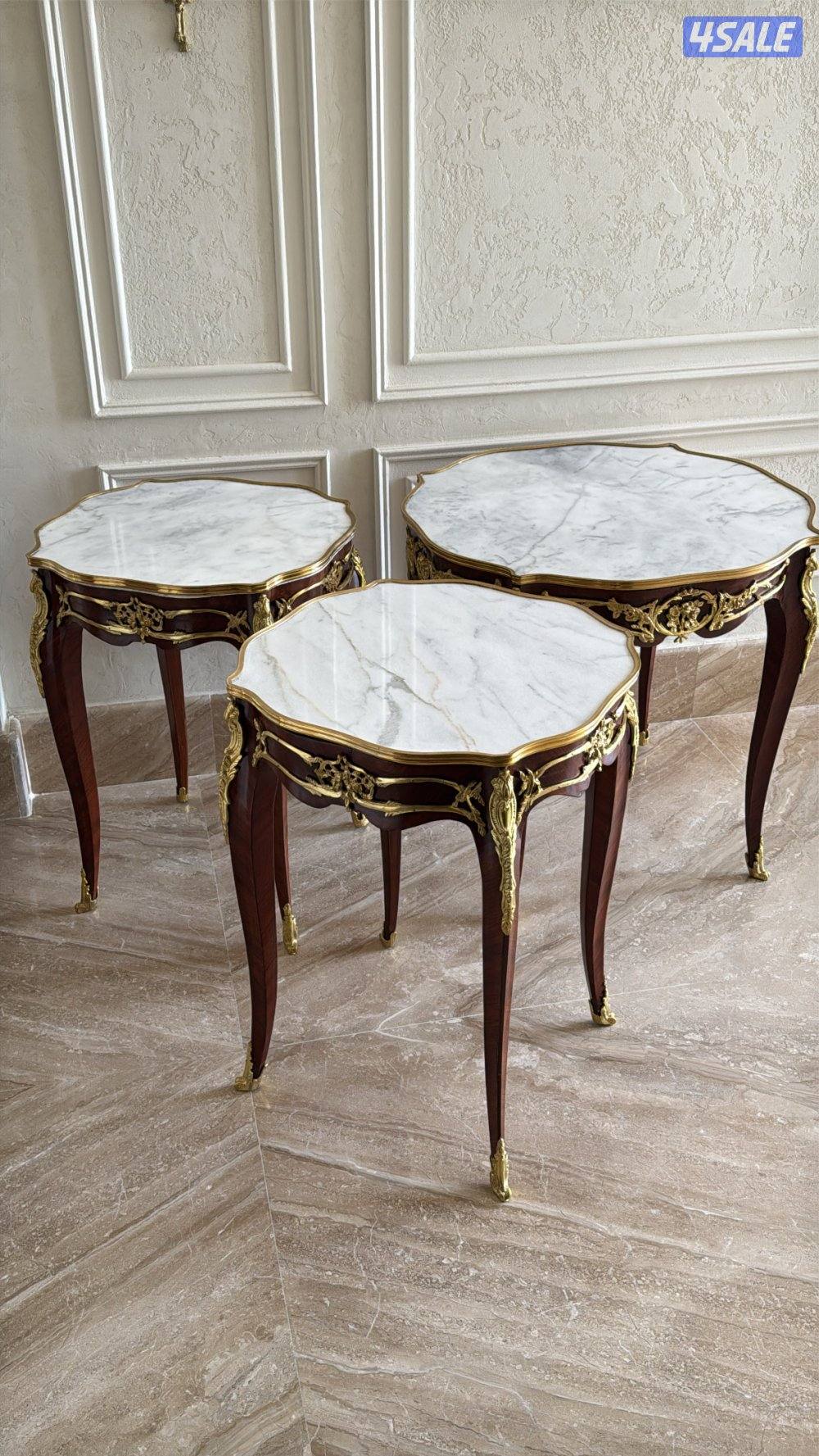 طاولات انتيك كبار0