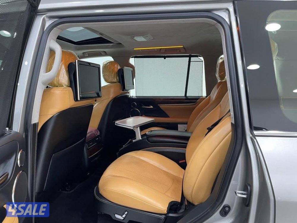 لكزس ستيشن lx570 2017 VIP وكالة البحرين جاهزة للتصدير مع التخليص3