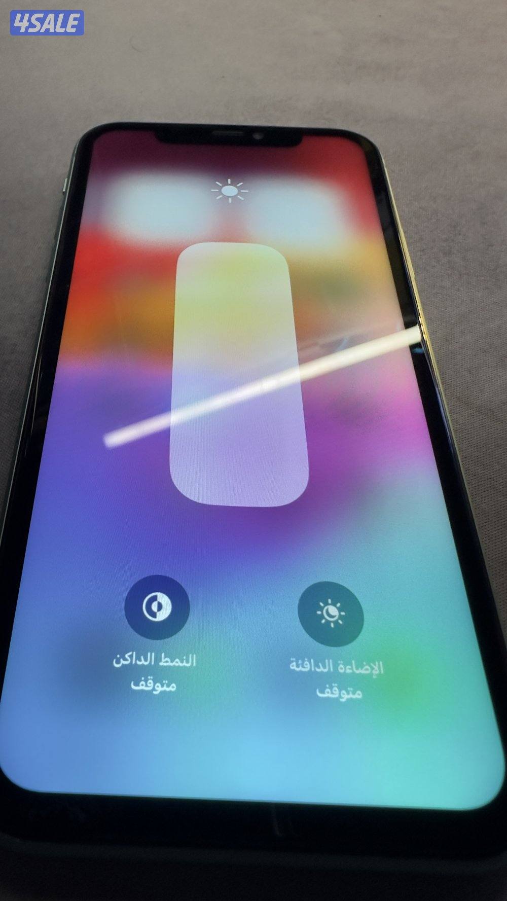 ايفون 11 لون تركوازي بحالة جيدة9