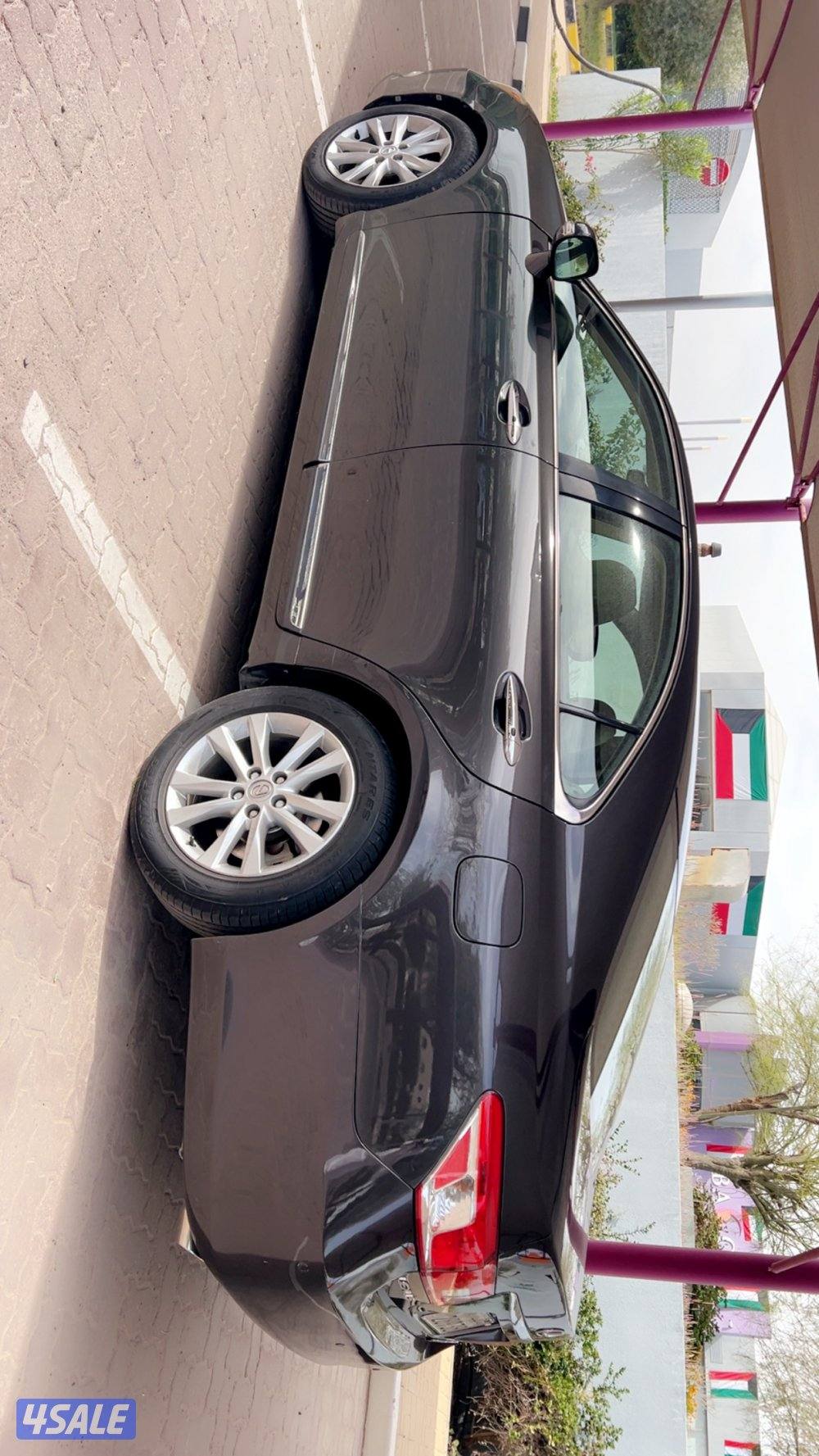 للبيع لكزس1