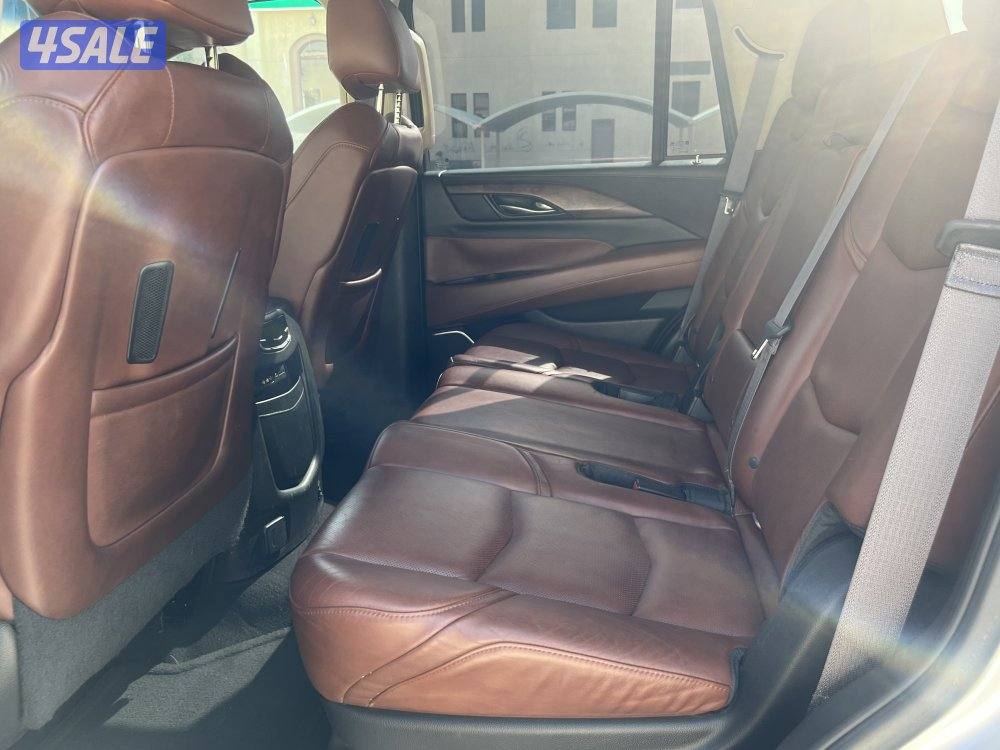 🚩كديلك اسكليد. 2015 صبغ وكاله بريميوم بحاله🚩 ممتازه 🚩للبيع فقط 🚩8