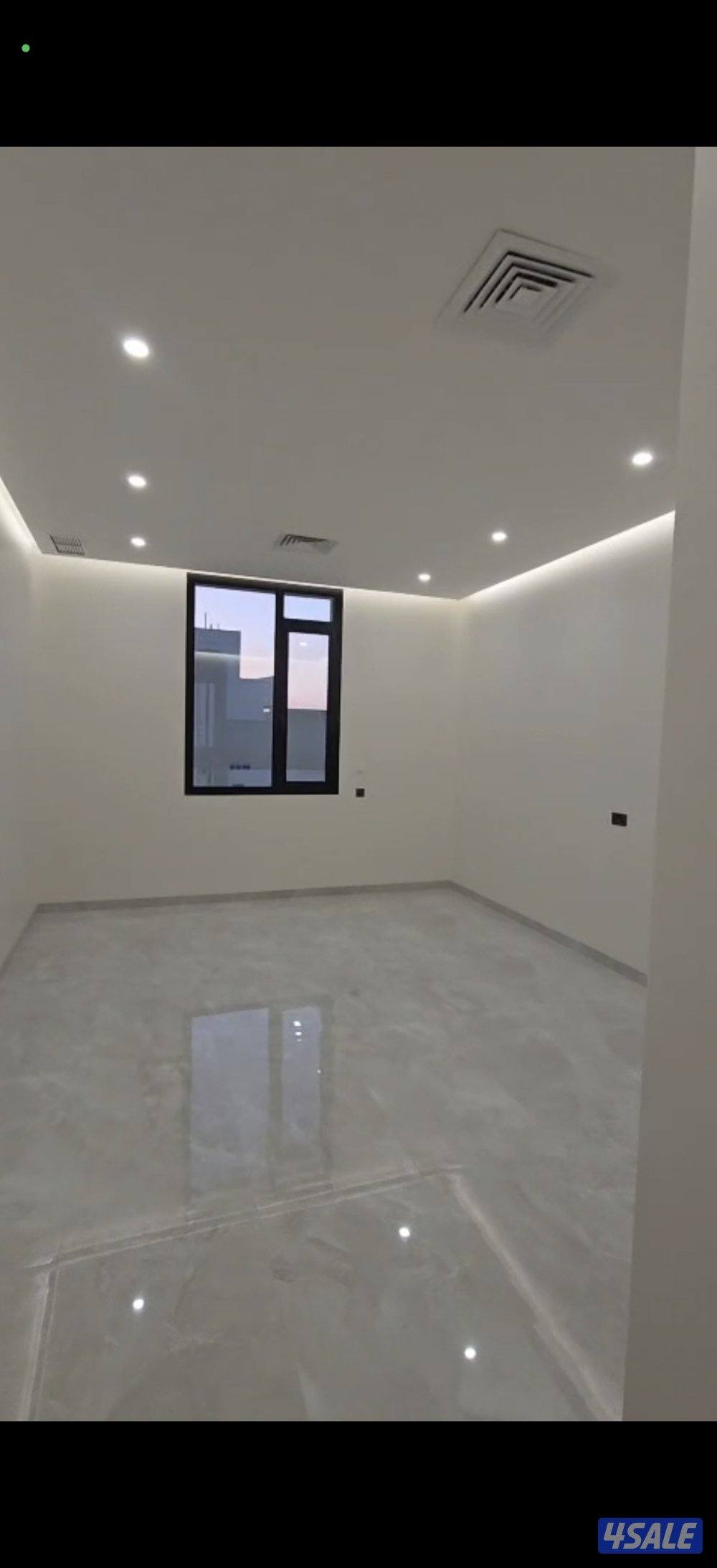 لايجار شقه بالمطلاع مع حوش السطح2