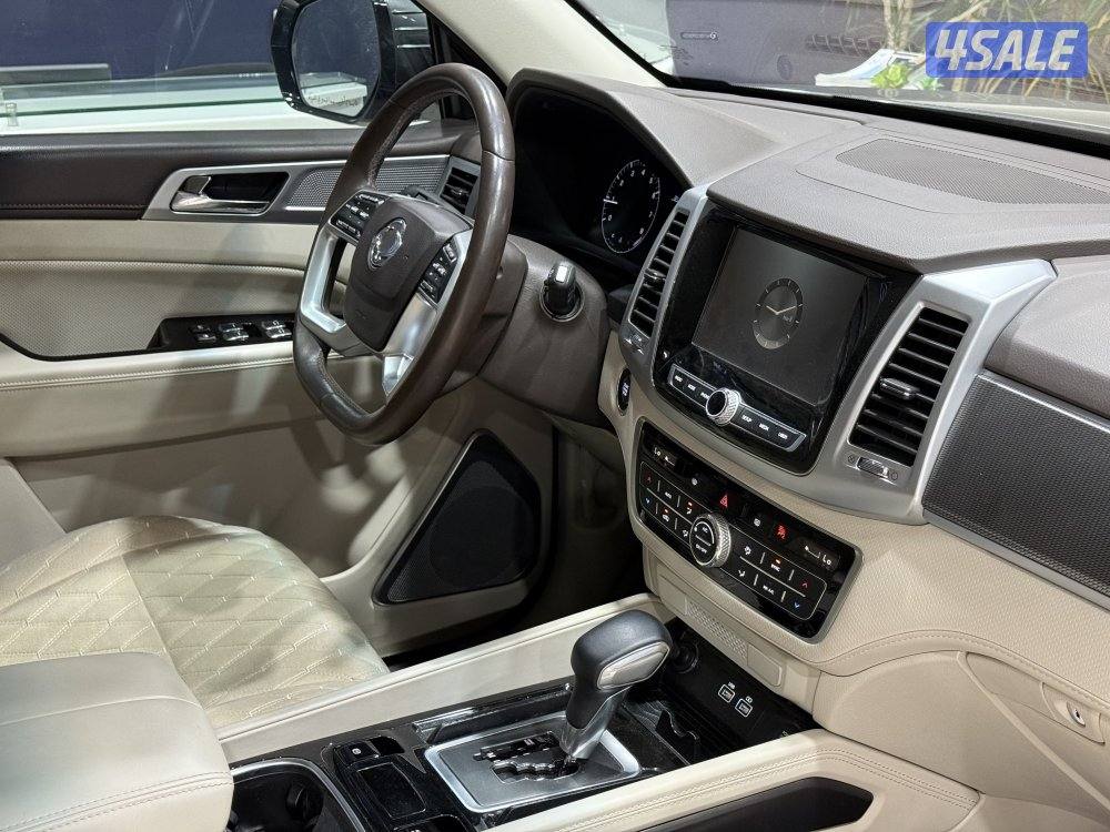 (KGM) Rexton - 2023 - Used - المعتمد4