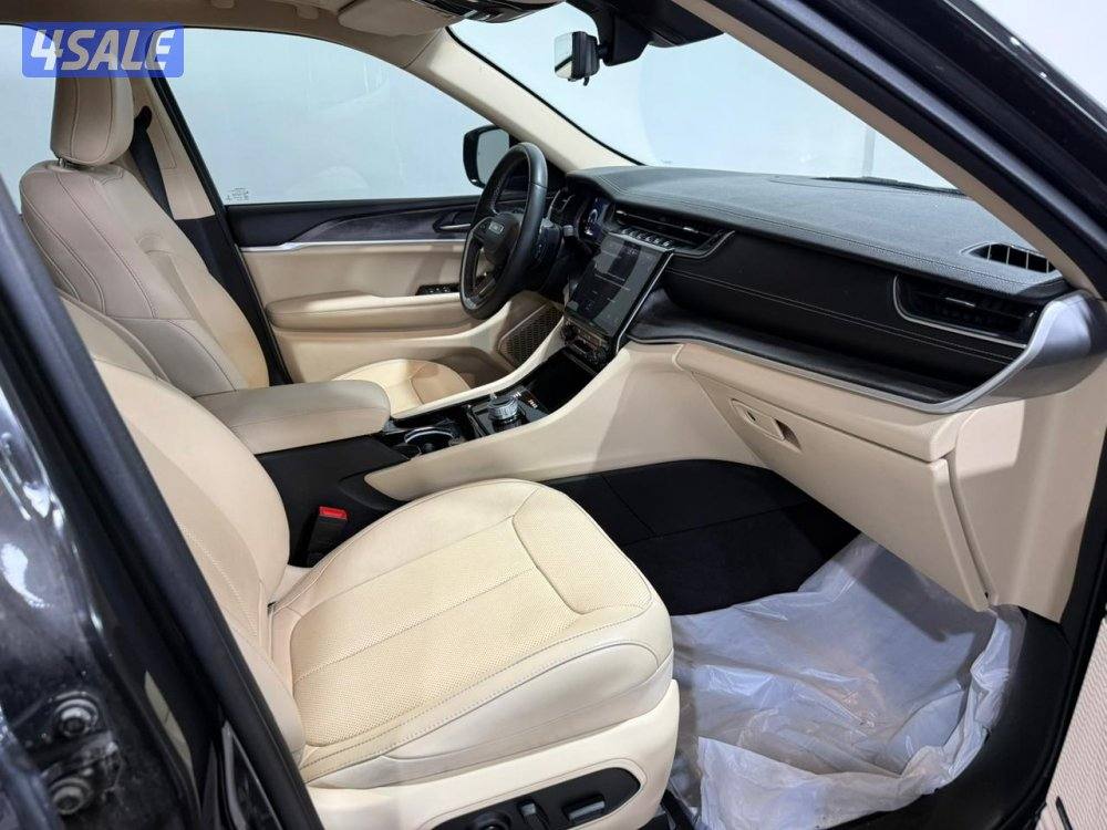 Jeep Grand Cherokee L Limited 4X4 (21/53521)6