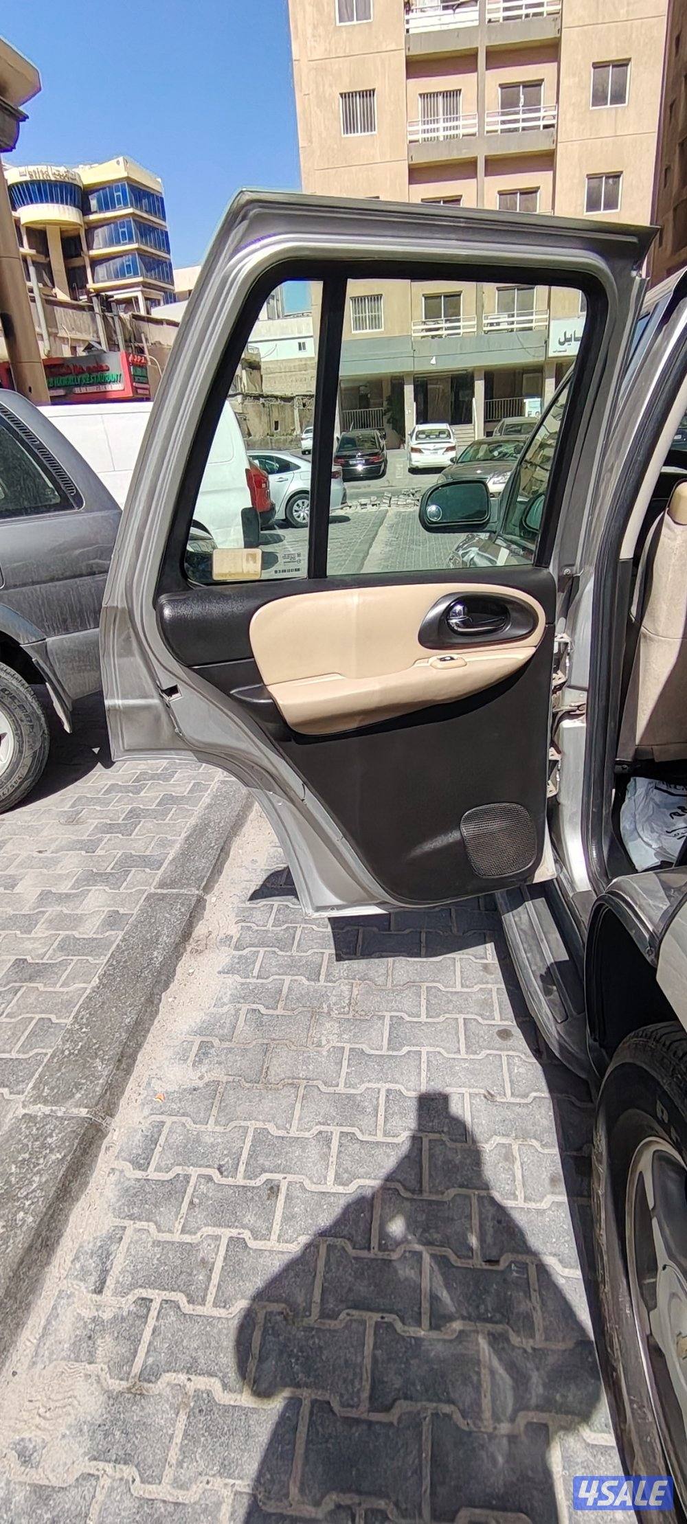 سياره شفروليه تريل بليزر 2005 خالي من الحوادث المعاينه حولي دوار صادق11