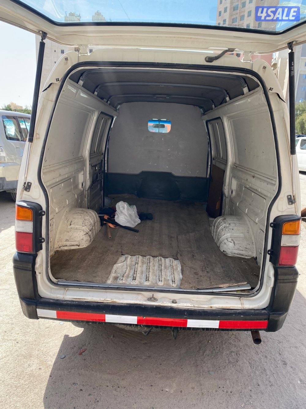 للبيع باص ميتسوبيشي باص مقفل5