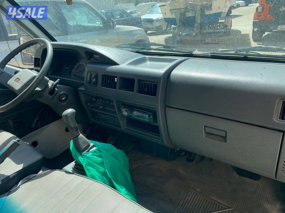 للبيع باص ميتسوبيشي باص مقفل8