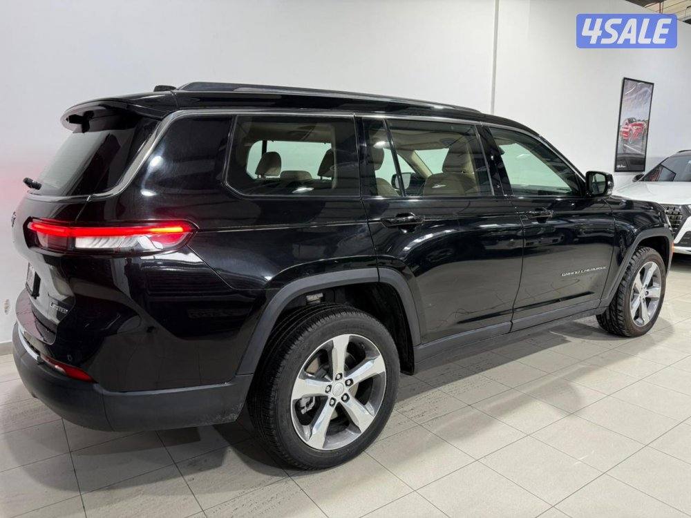Jeep Grand Cherokee L Limited 4X4 (21/57499)1