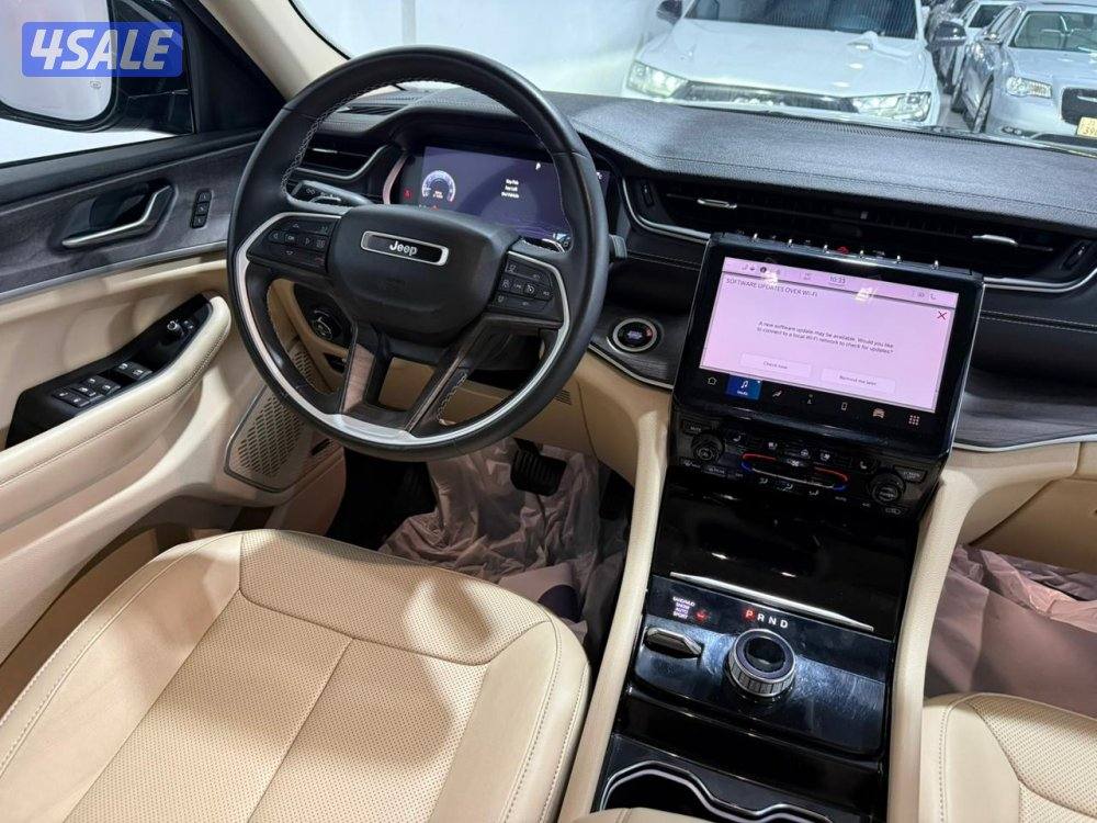 Jeep Grand Cherokee L Limited 4X4 (21/57499)8