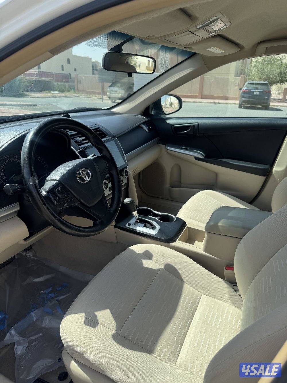 للبيع كامري 20164