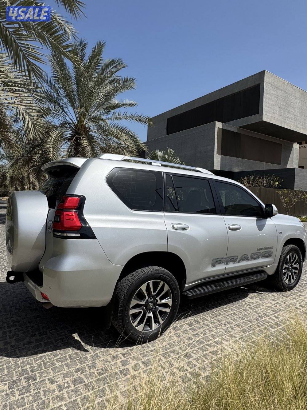 للبيع برادو TXL 2022 الدرجة الاولى عداد 48 الف صبغ الوكالة2