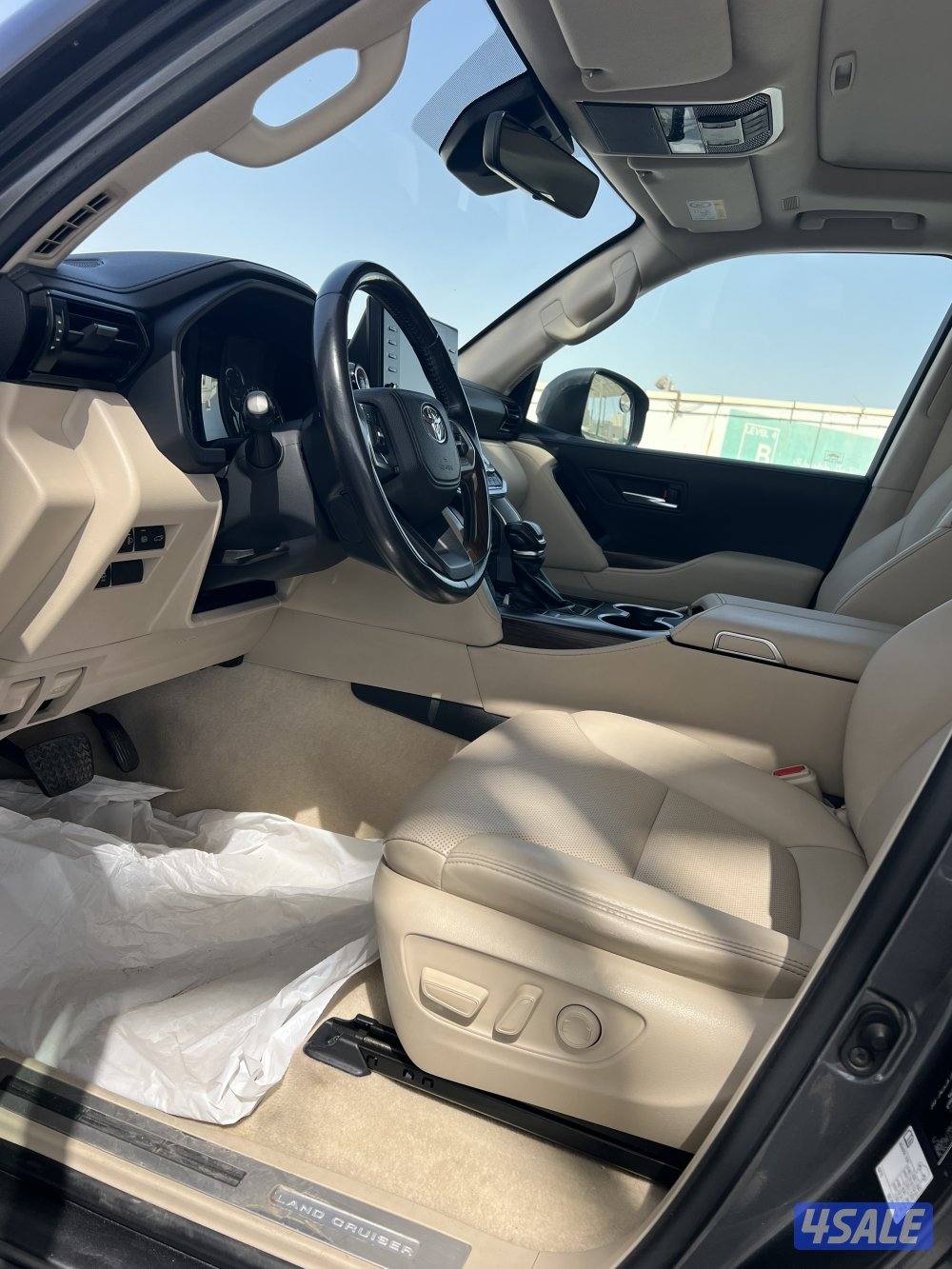 للبيع لاند كروزر GXR ايرو8