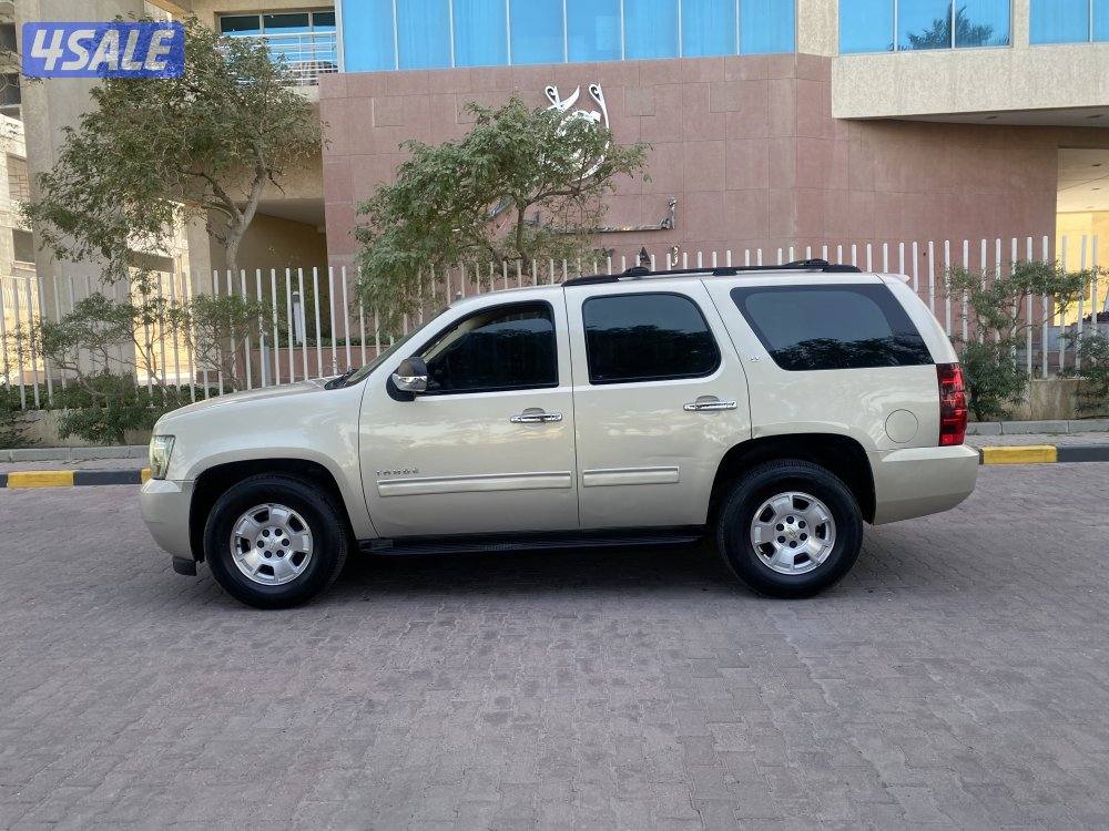 تاهو صبغ الوكاااه عدا قطعه دبل جير بحاله ممتازه شرط للفحص الـ تي موديل0